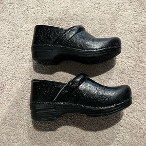 Dansko Shoes - Professional Black